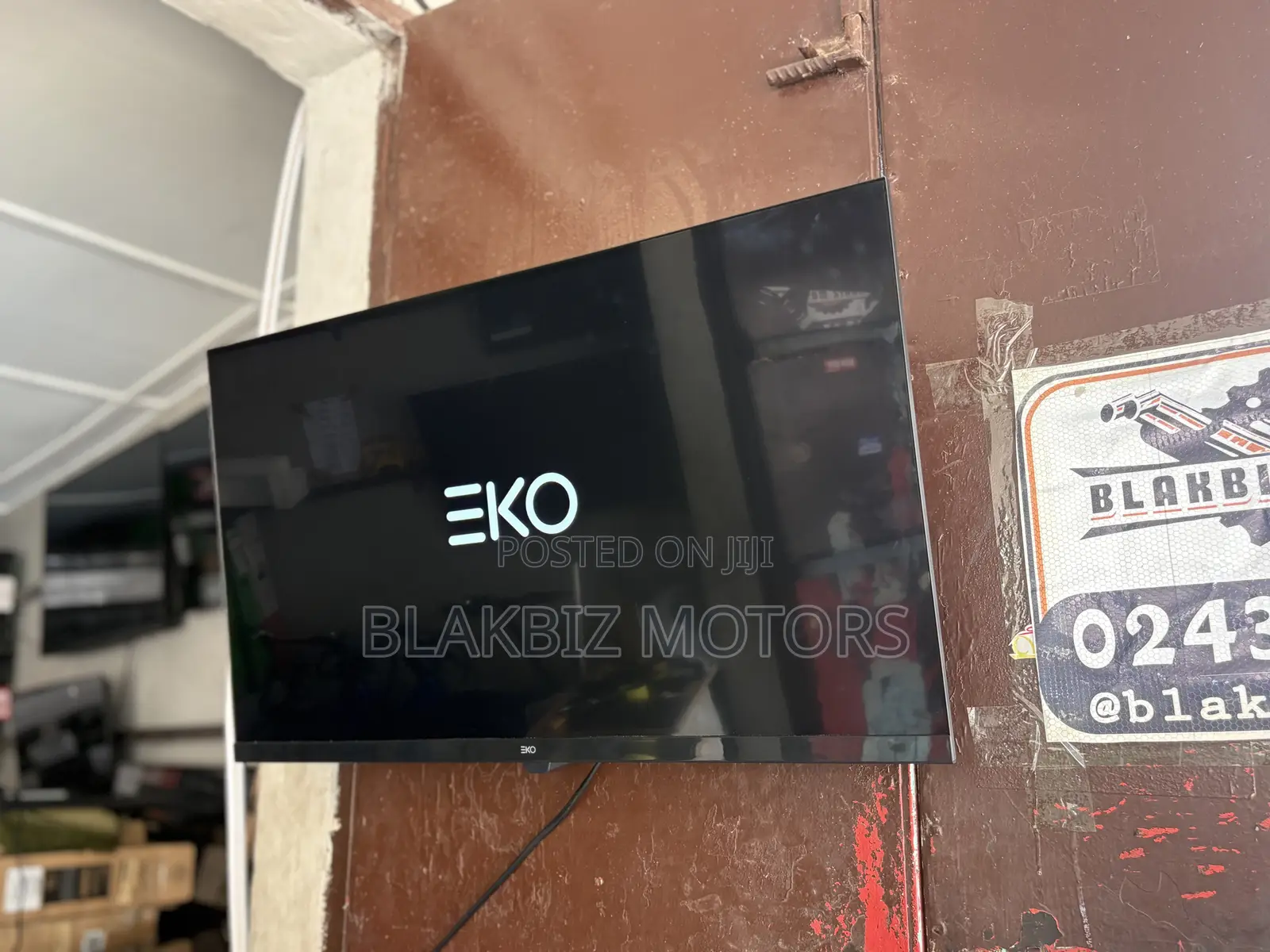 32” Eko Smart TV