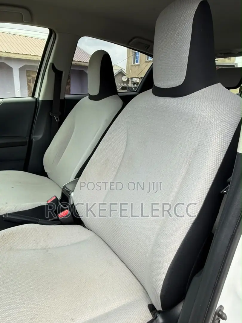 Toyota Vitz 1.3 FWD 3dr 2013 White