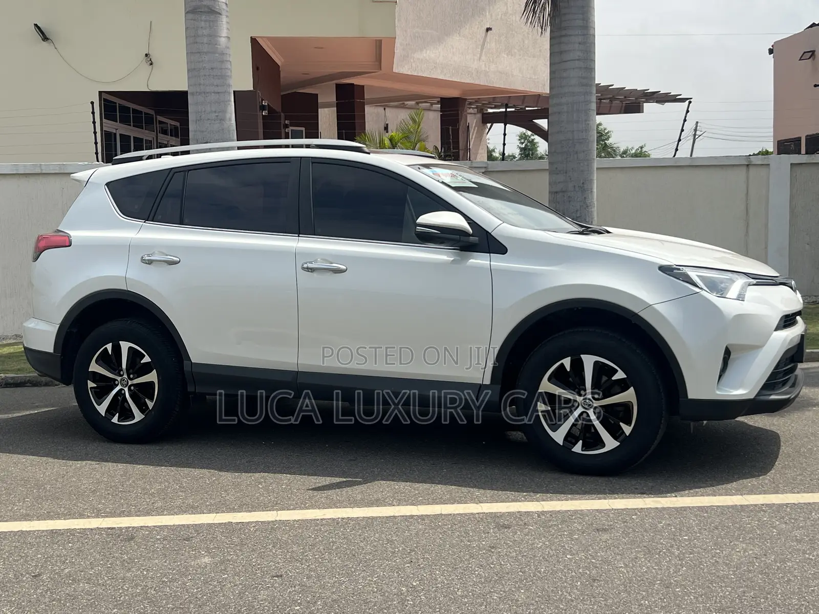Toyota RAV4 2018 White