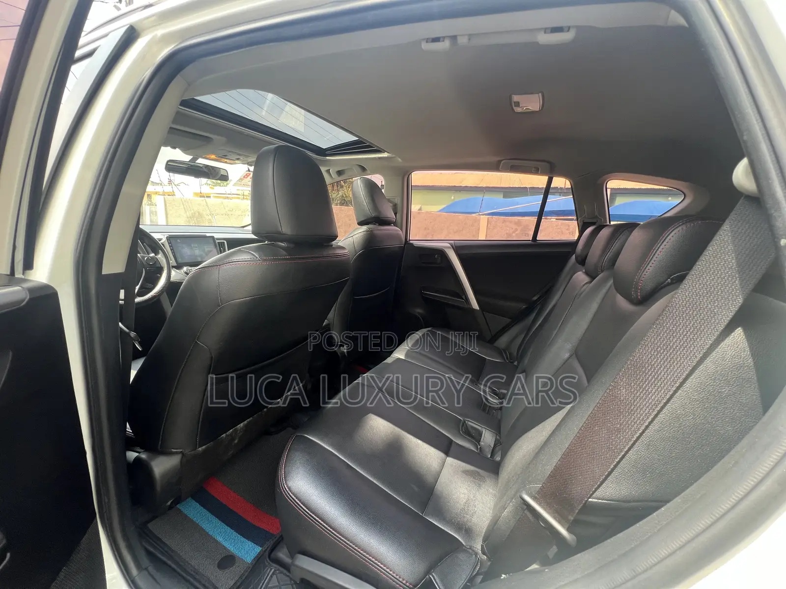 Toyota RAV4 2018 White