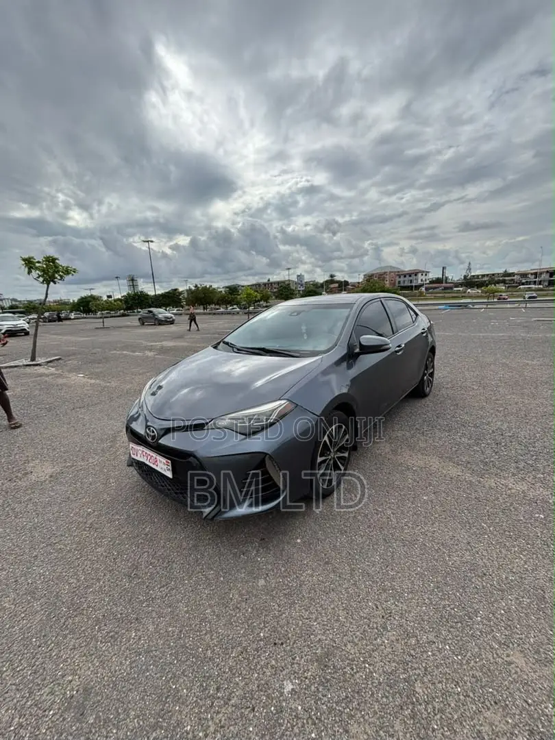 Toyota Corolla 2017 Silver