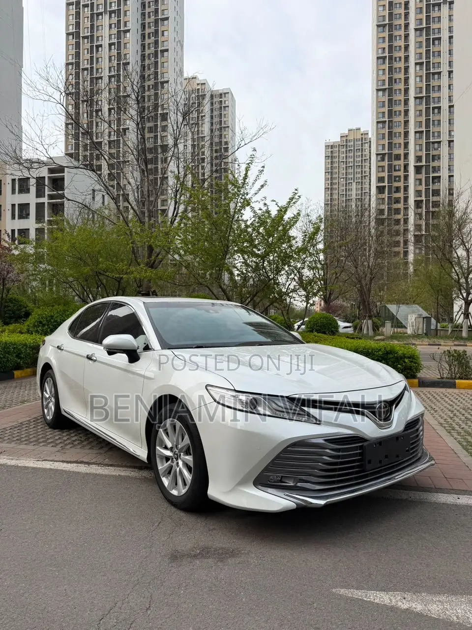 Toyota Camry 2018 White