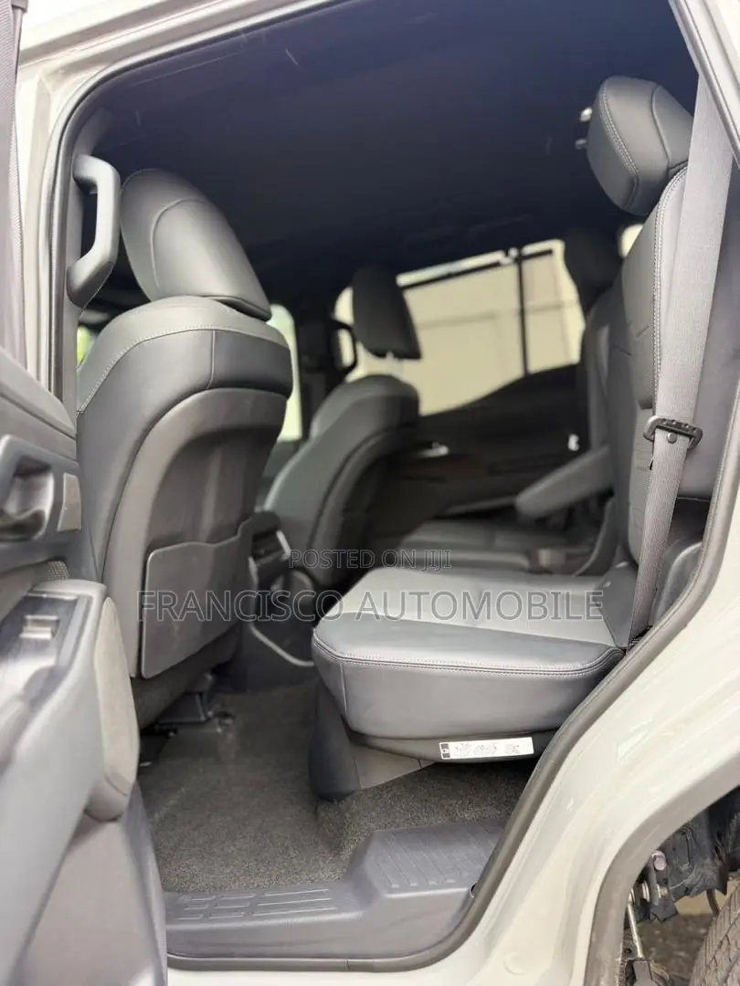 Lexus GX 550 Overtrail 2024 Gray