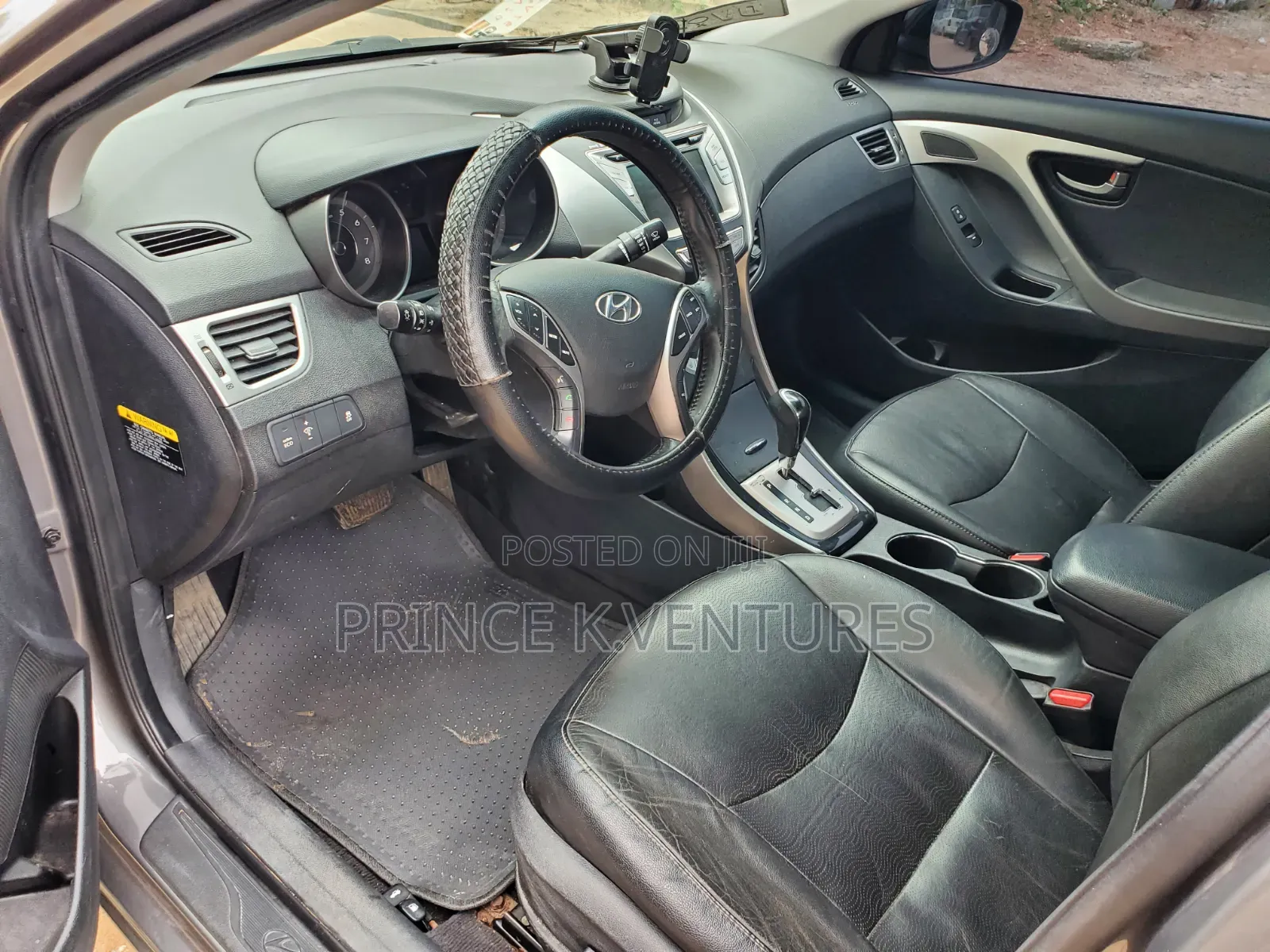 Hyundai Elantra Limited Sedan FWD (1.8L 4cyl 6A) 2013 Gray