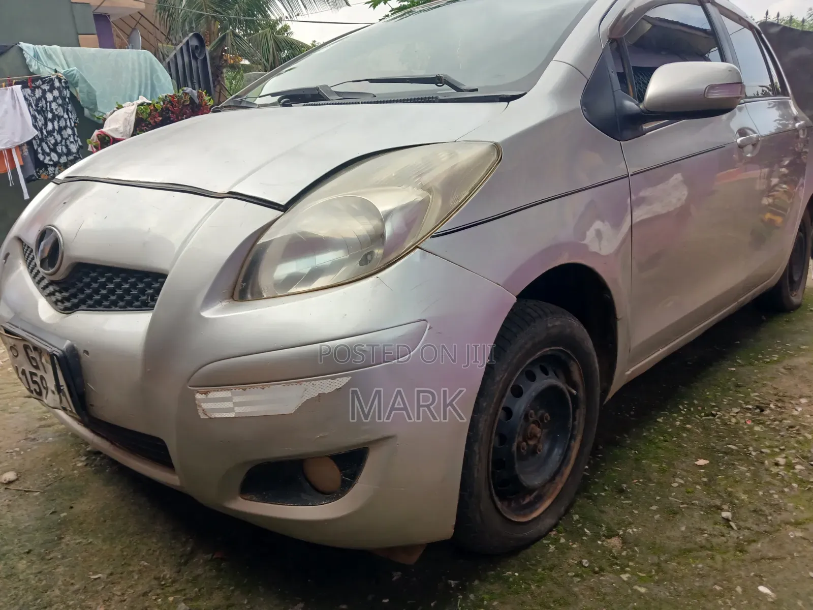 Toyota Vitz 2010 Gray