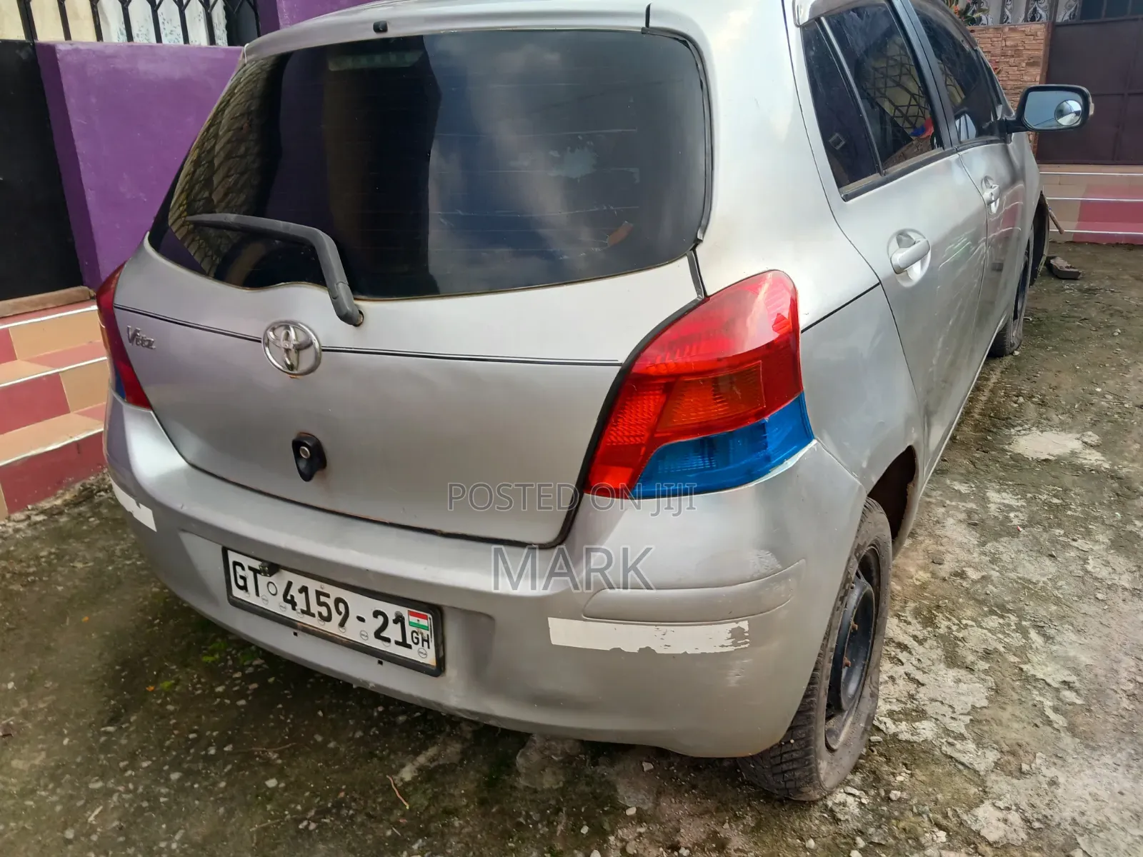 Toyota Vitz 2010 Gray