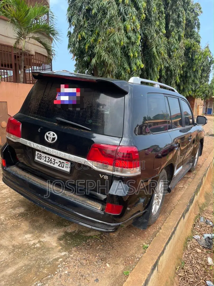 Toyota Land Cruiser 4.5 V8 VXR 2014 Black