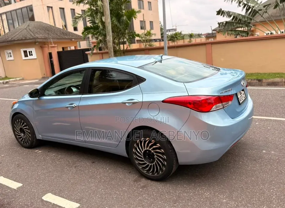 Hyundai Elantra 2013 Blue