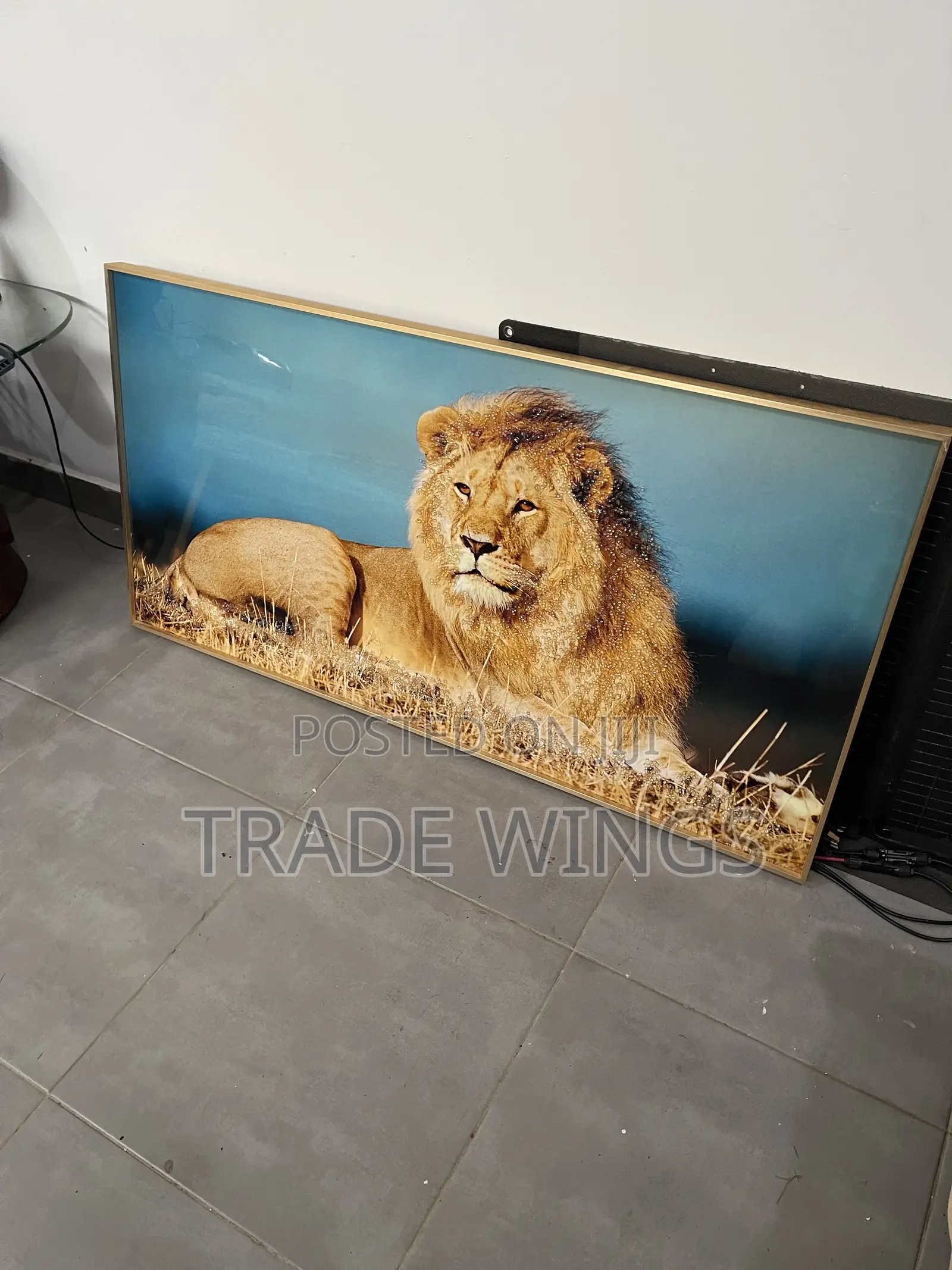 Gold Luxury Wall Fram With Lion
