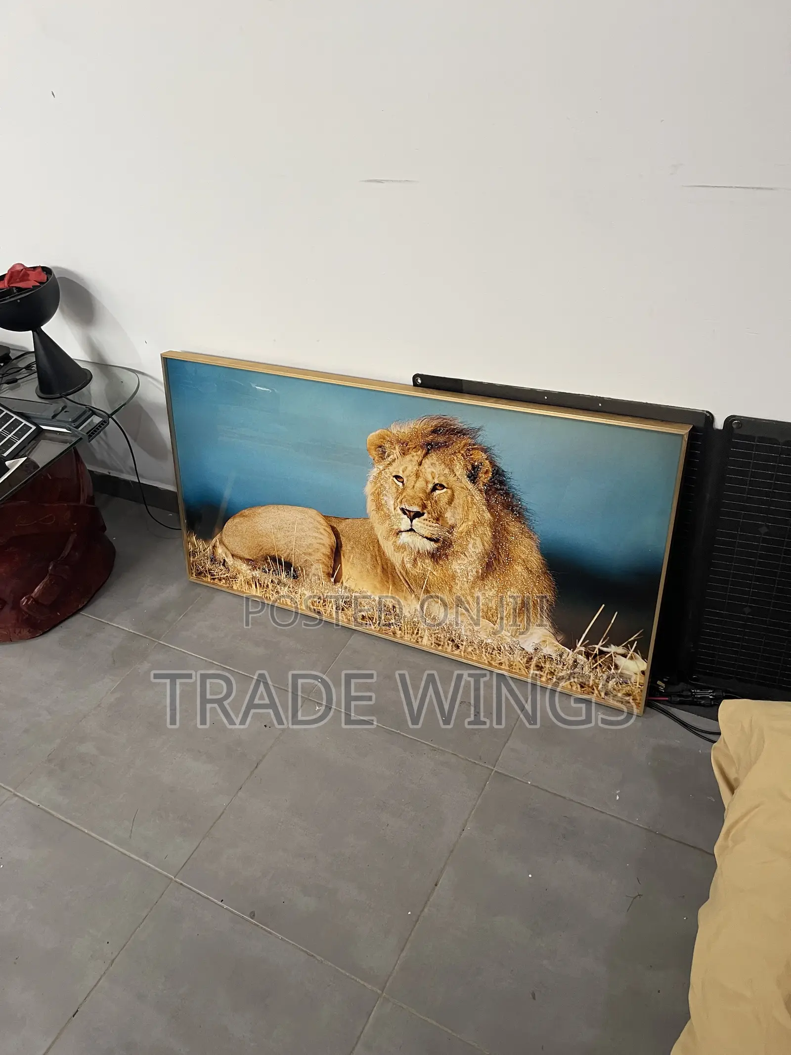 Gold Luxury Wall Fram With Lion