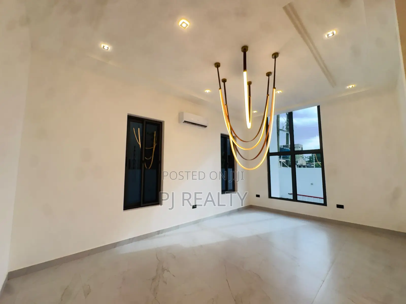 4bdrm House in East Legon for sale