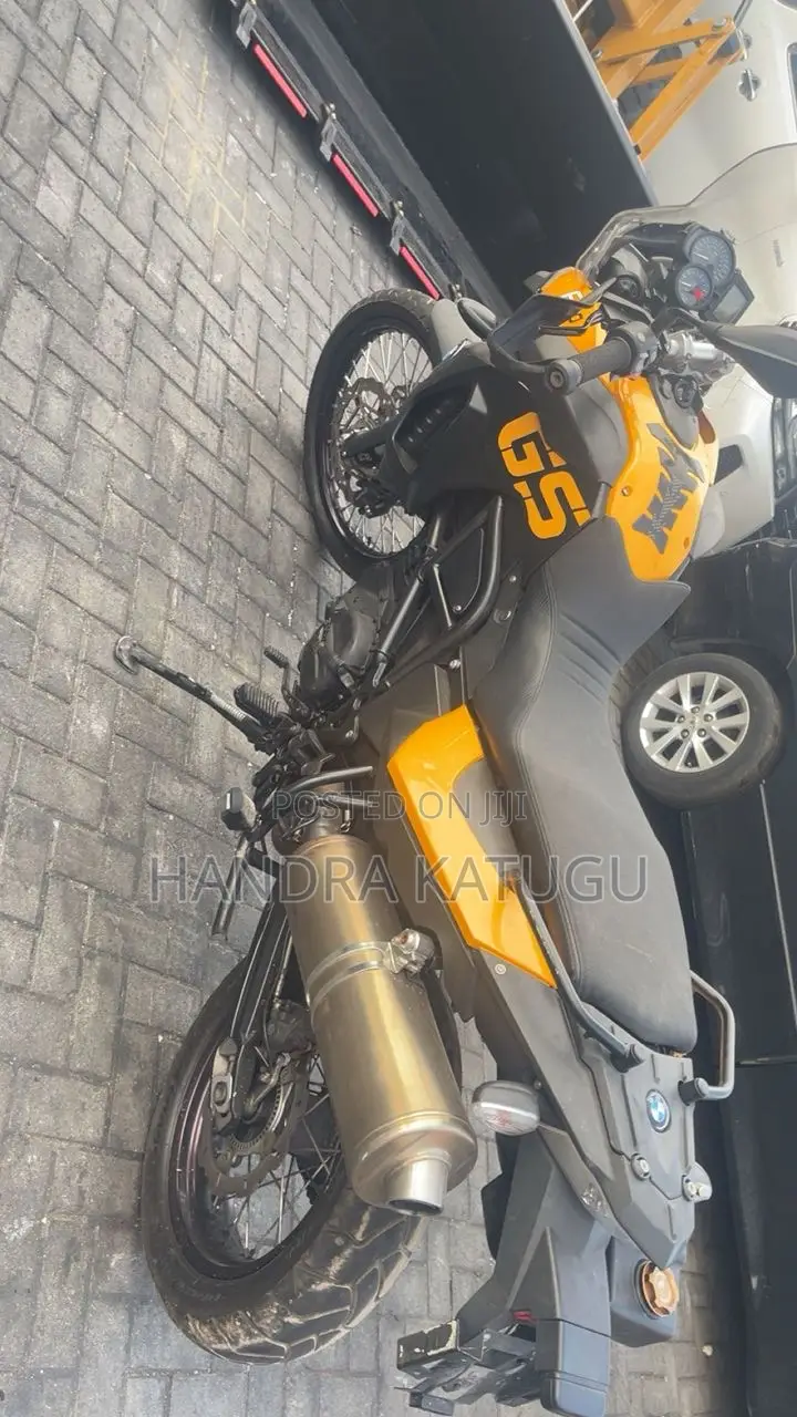 BMW F 800 GS 2016 Yellow