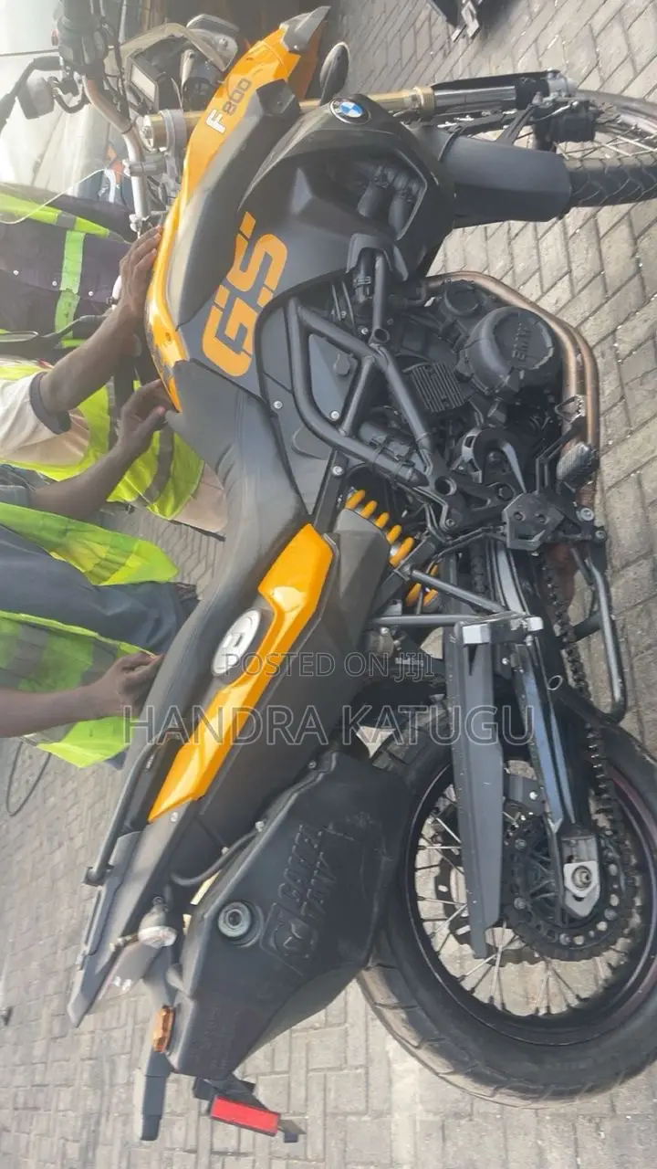 BMW F 800 GS 2016 Yellow
