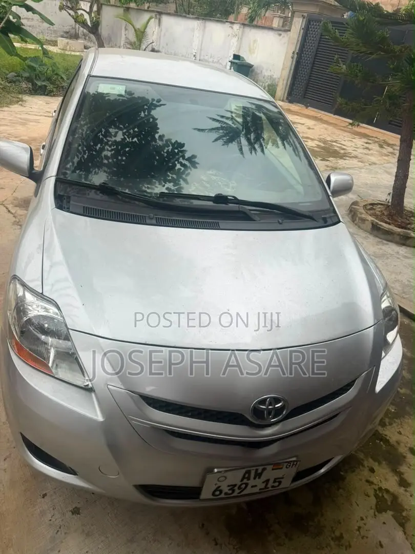 Toyota Yaris 2012