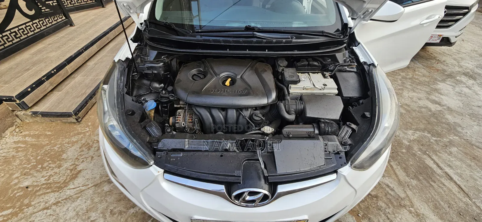 Hyundai Elantra Limited Sedan FWD (1.8L 4cyl 6A) 2016 White
