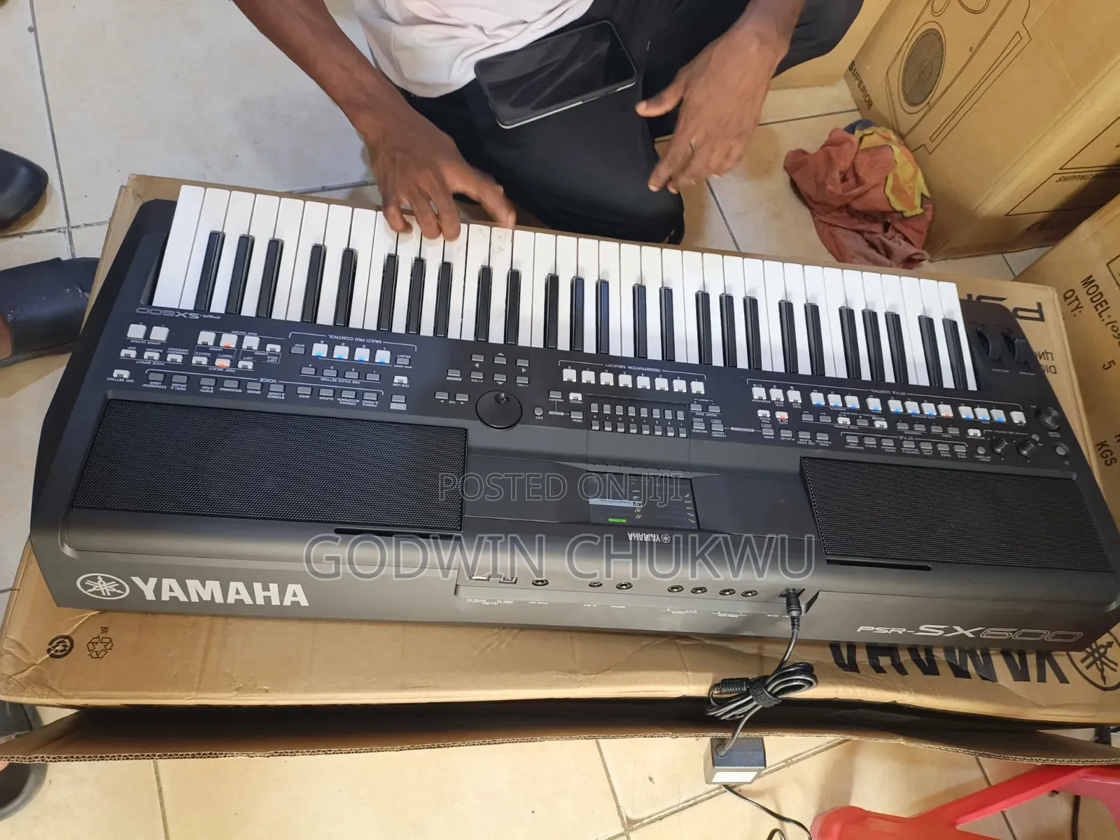 Keyboard: Psr-sx600 Yamaha Keyboard