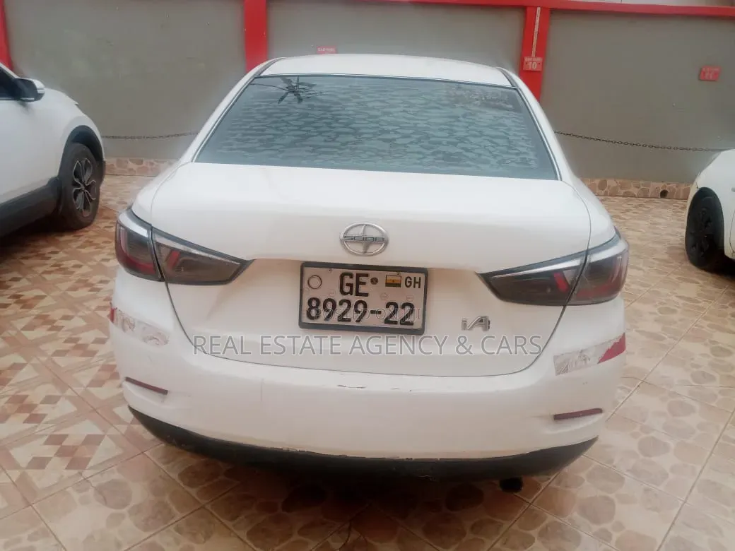 Toyota Yaris iA 1.5 FWD 2018 White