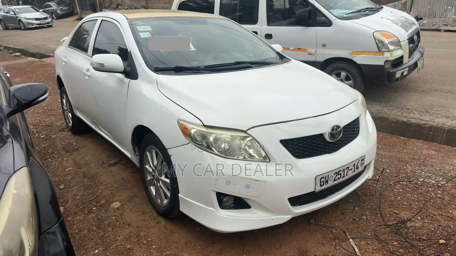 Toyota Corolla Base 4dr Sedan (1.8L 4cyl 5M) 2010 White