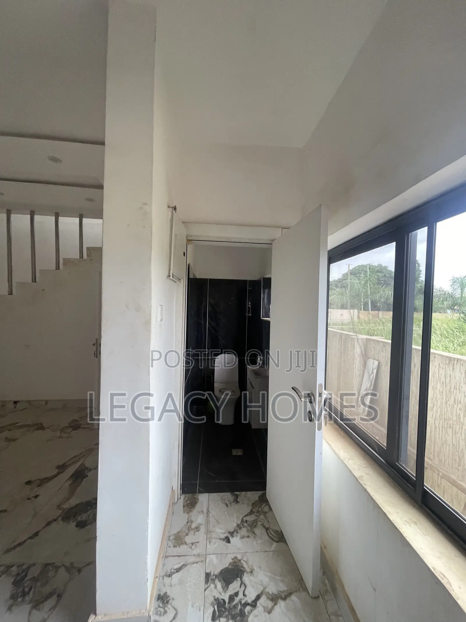 3bdrm Townhouse / Terrace in Haatso, Asore Junction for rent