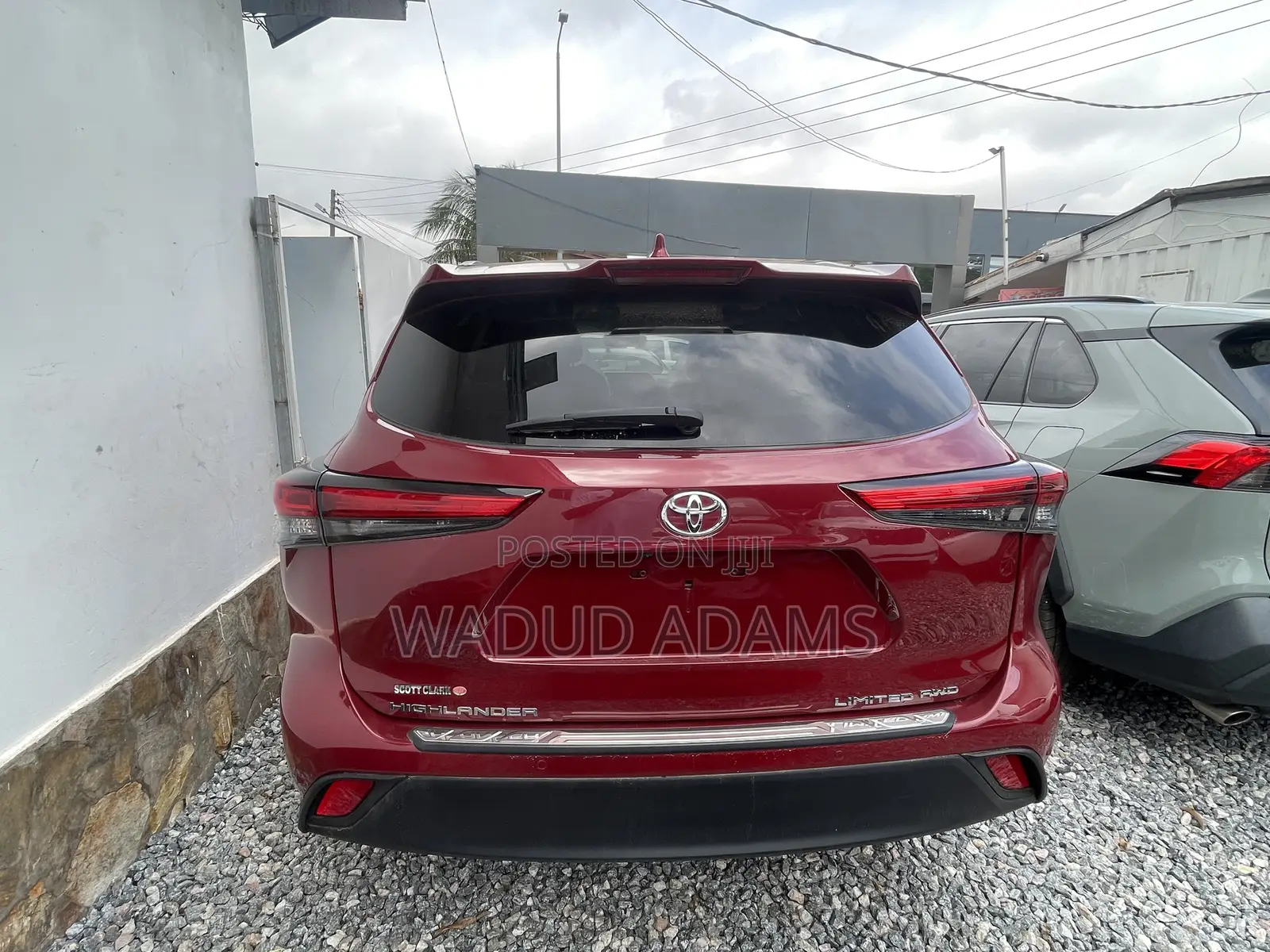 Toyota Highlander Limited AWD 2023 Red