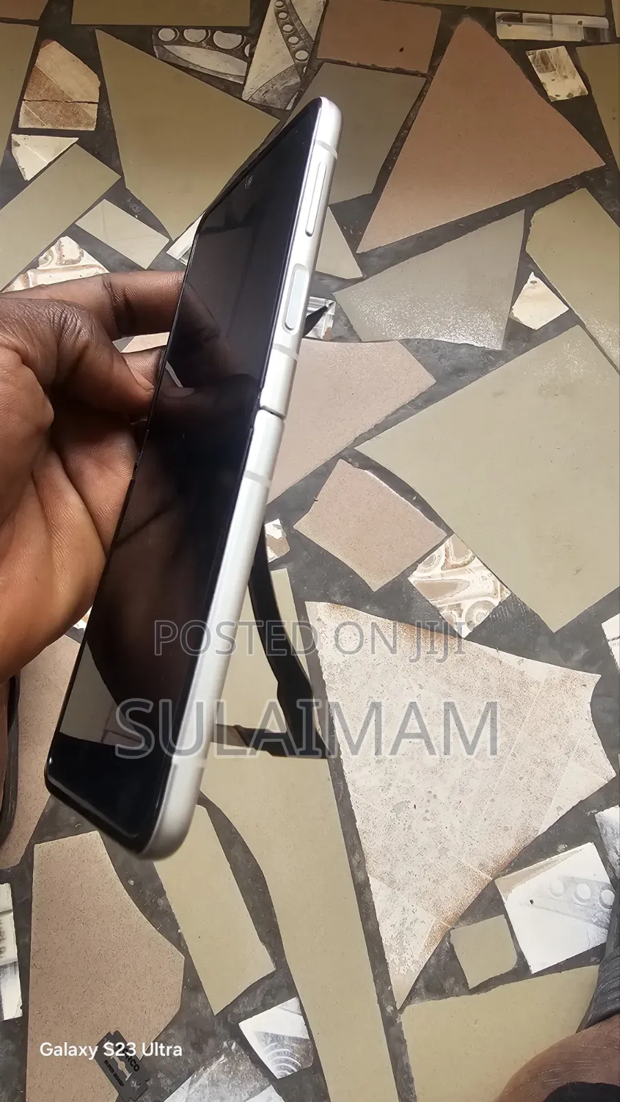 Samsung Galaxy Z Flip 4 Screen