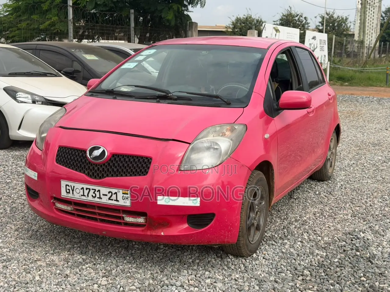 Toyota Vitz 1.3 AWD 3dr 2010 Red