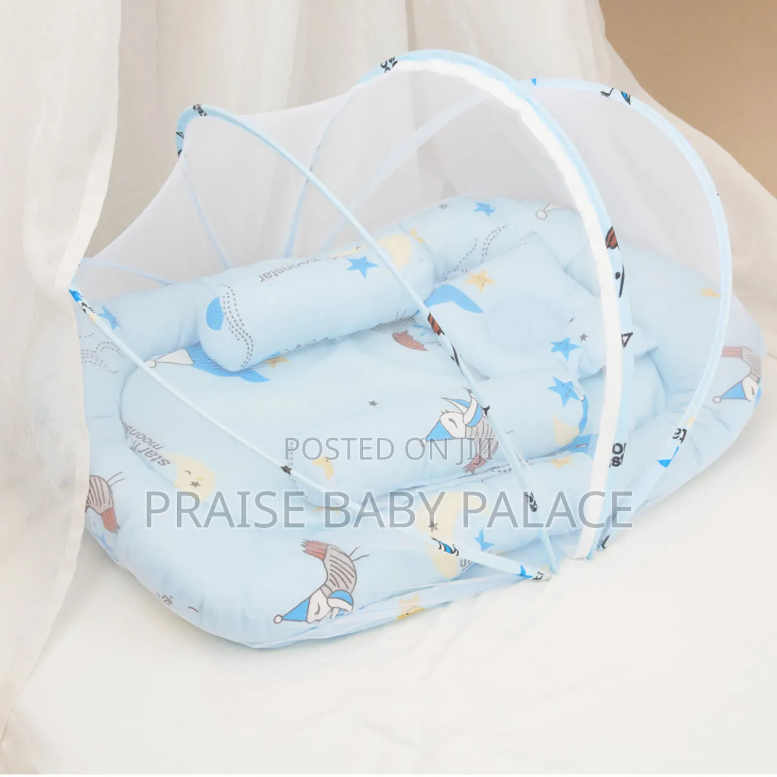 Baby Bed With Net And Pillows