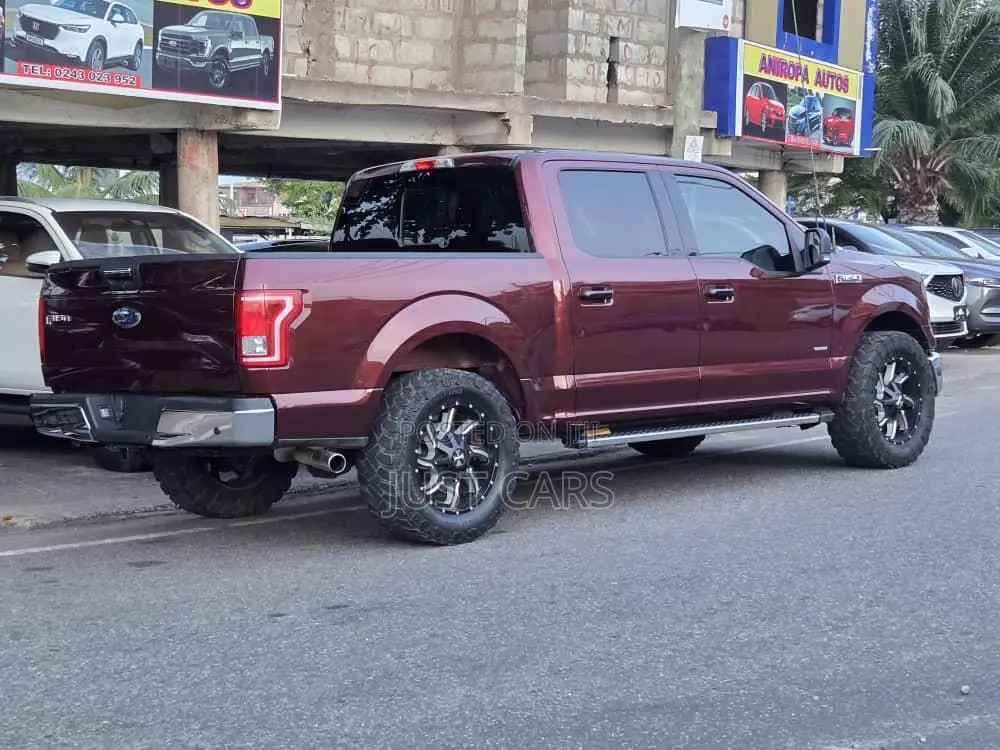 Ford F-150 XLT 4x2 SuperCab Styleside 6.5 ft. box 145 in. WB 2017 Red