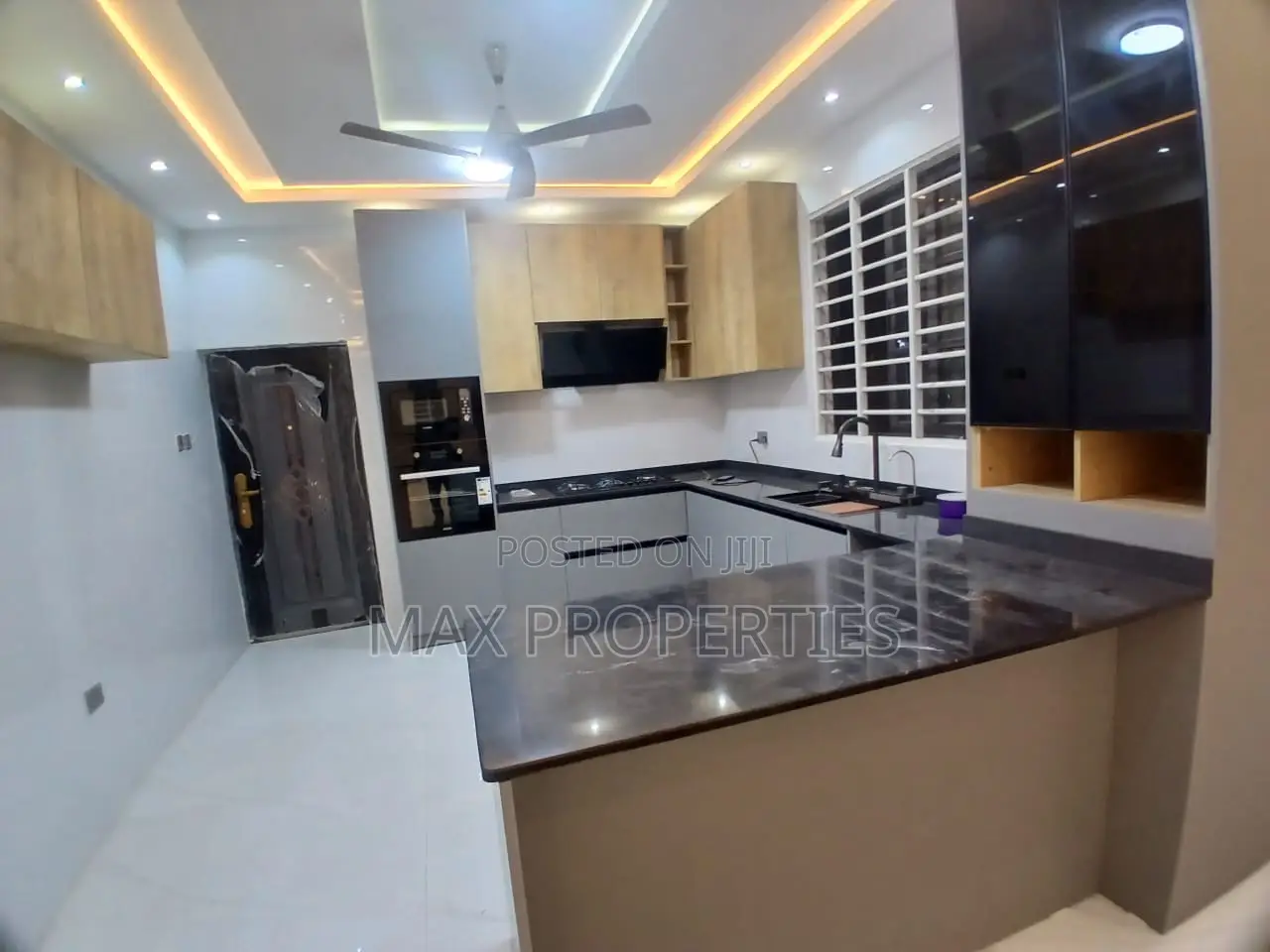 4bdrm House in East Legon for sale