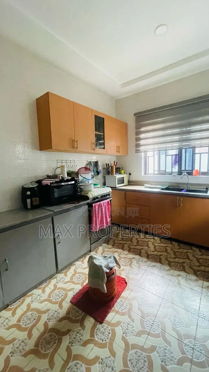 3bdrm House in Amasaman for sale