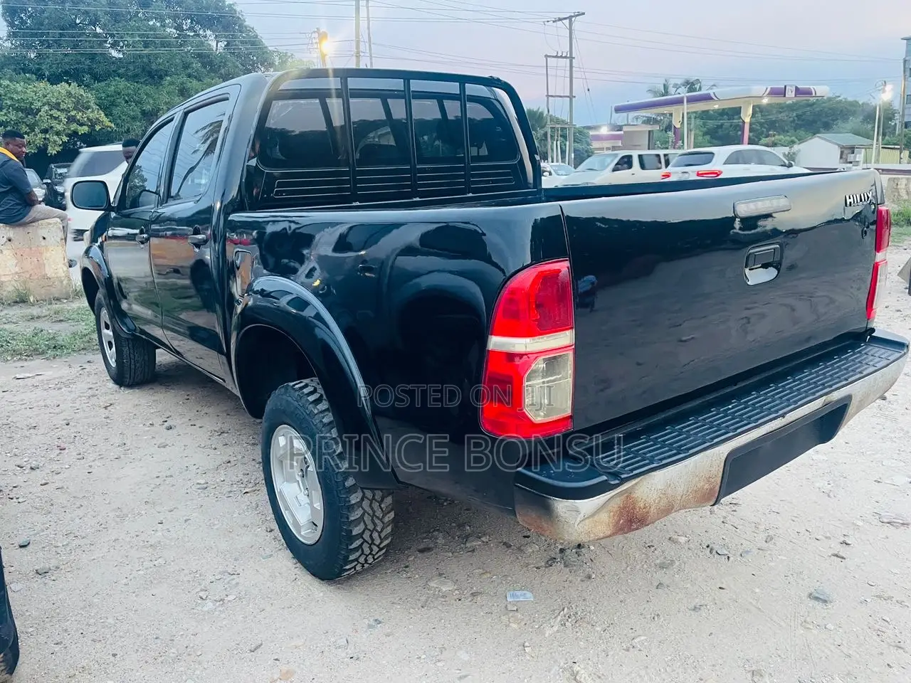 Toyota Hilux 2013 Black