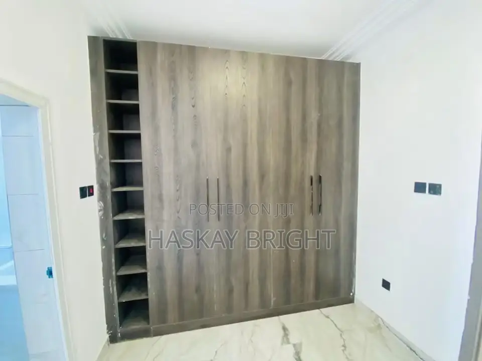 2bdrm Apartment in Abelemkpe for rent
