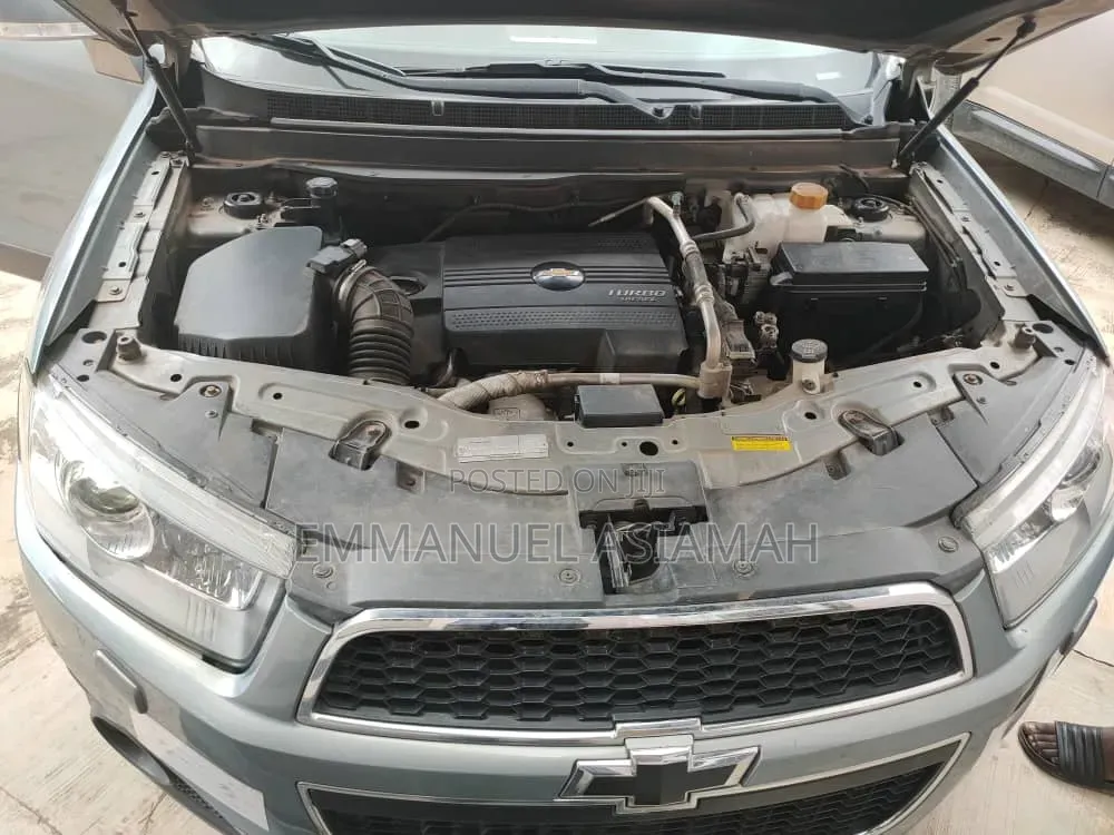 Chevrolet Captiva 2011 Gray
