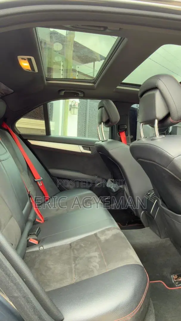 Mercedes-Benz C250 2014 Black