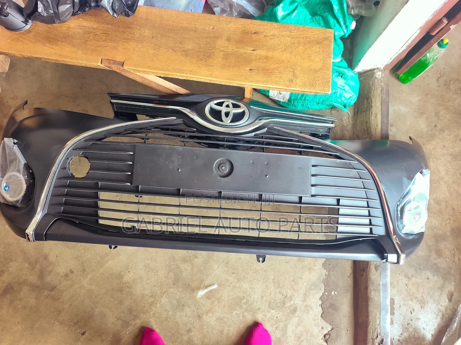 Toyota Yaris Complete Bumper 2016