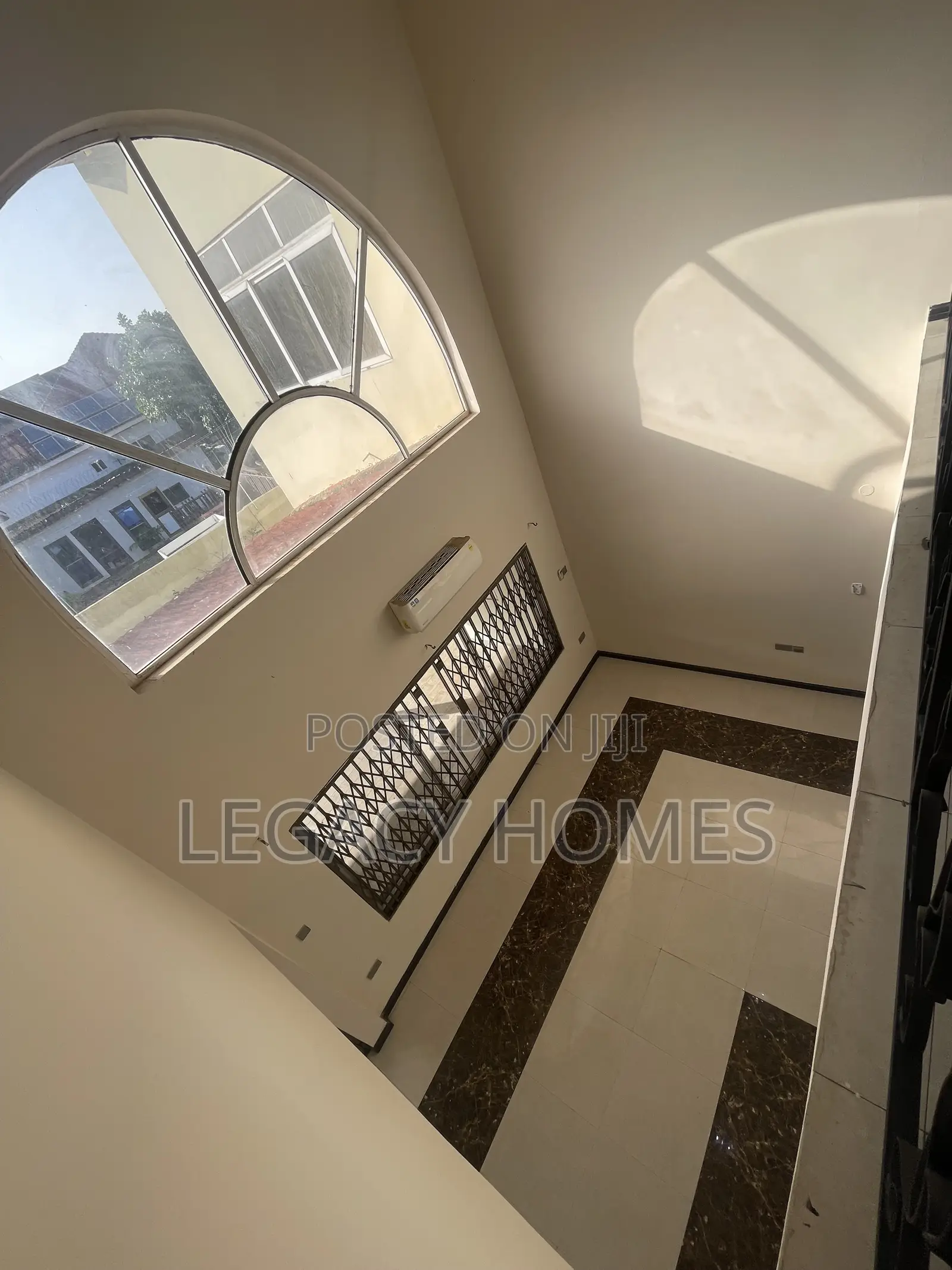 5bdrm House in East Legon, American House for rent
