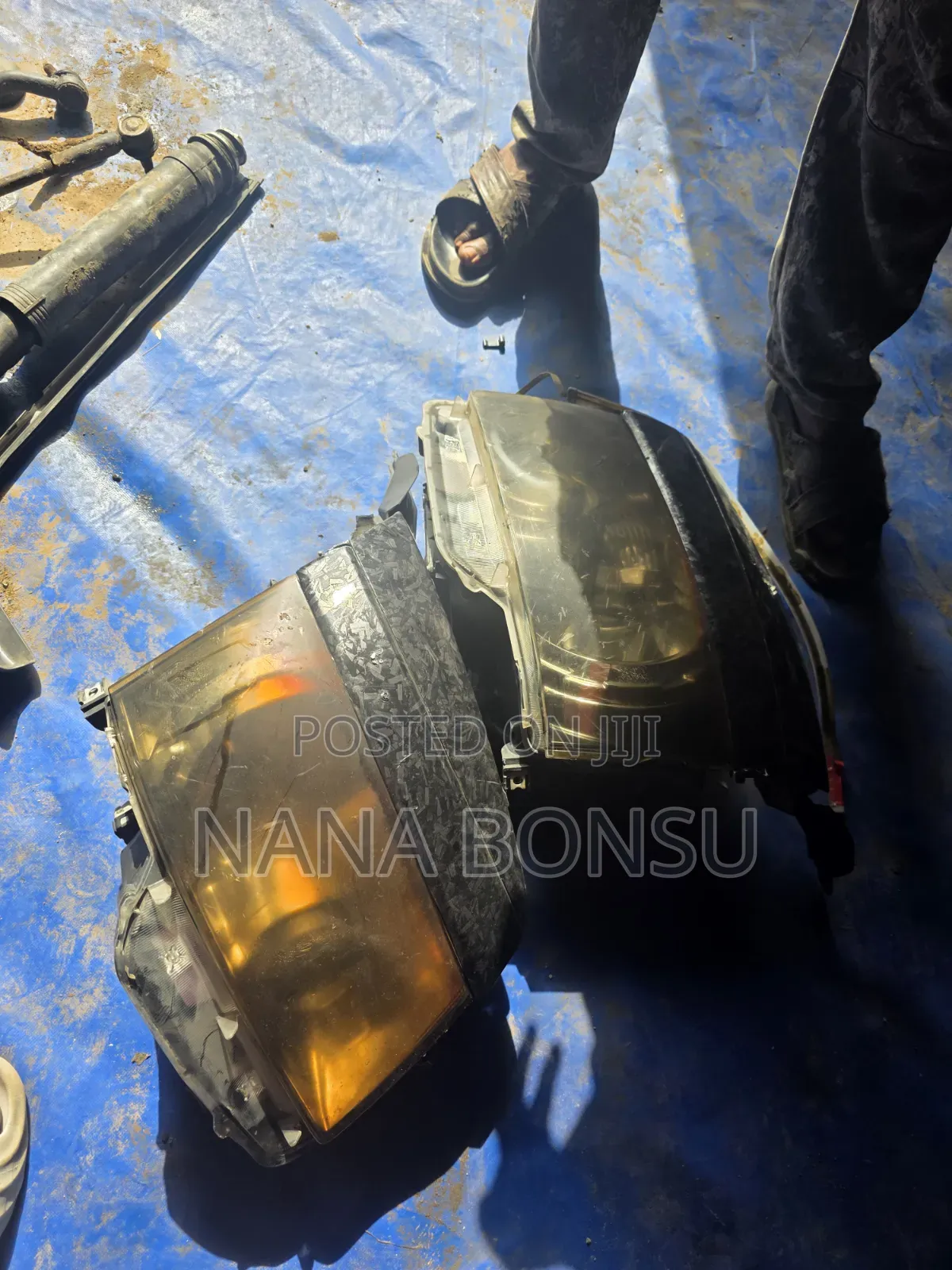 Toyota Voxy Dark Headlights With Boosters