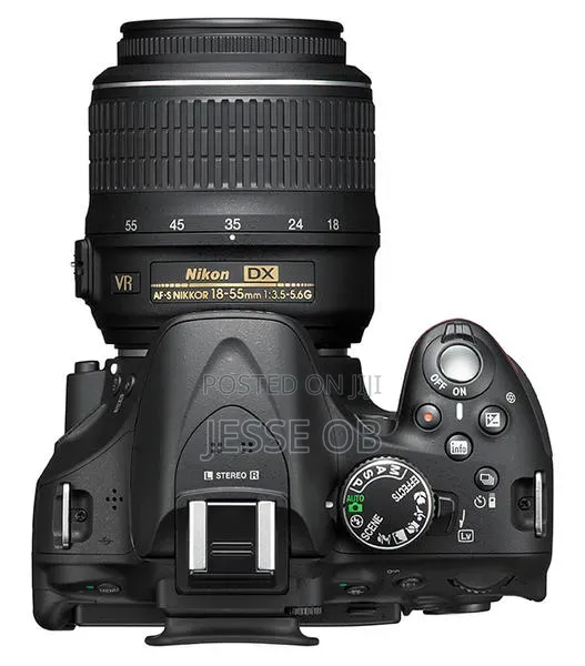 Nikon D5200 With 18-55mm Lens