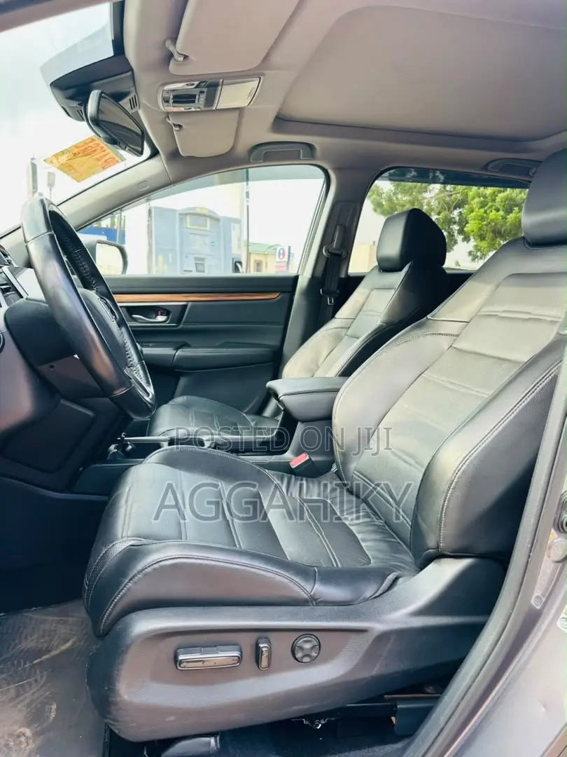Honda CR-V Touring AWD 2019 Gray
