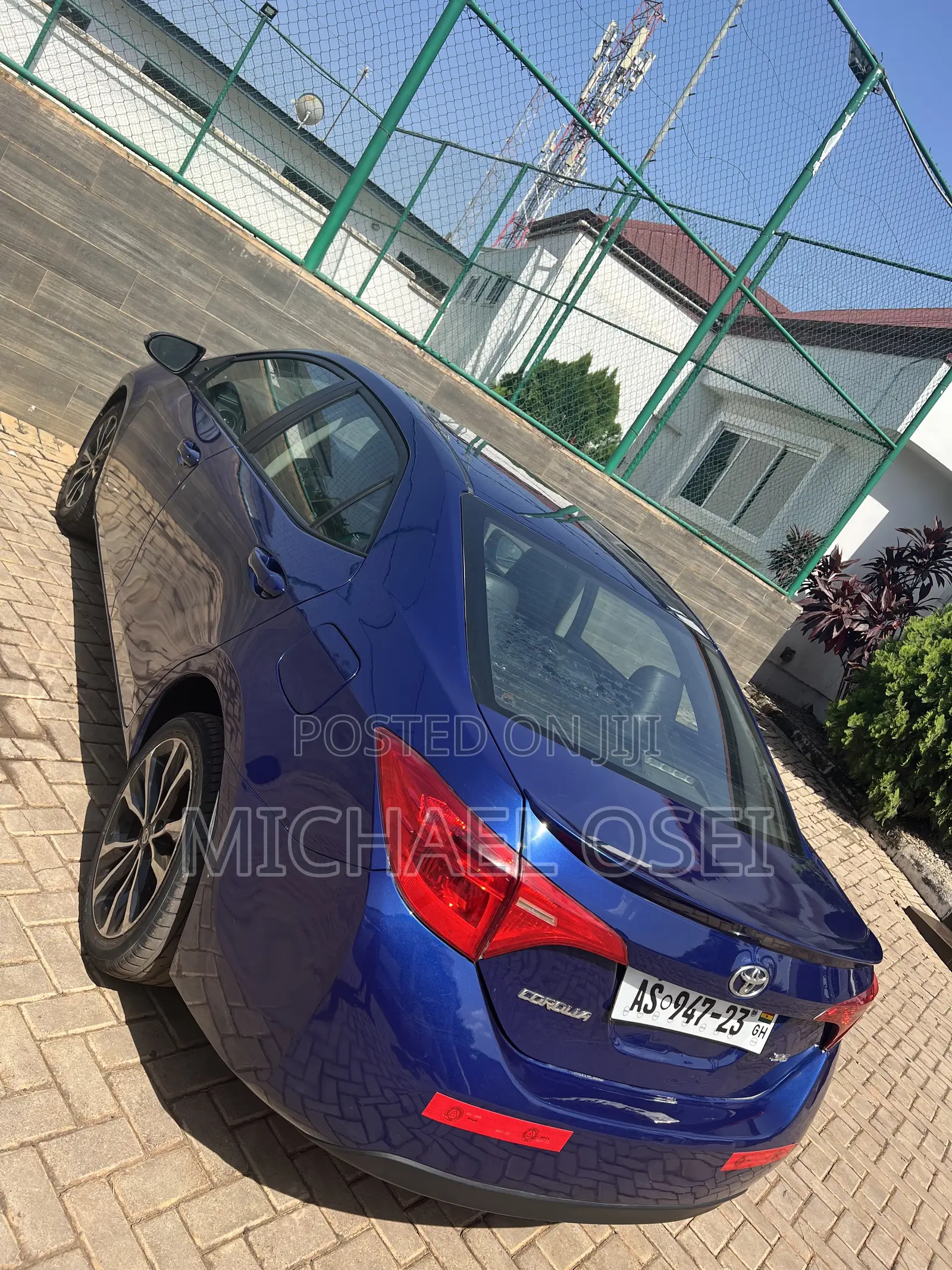 Toyota Corolla SE 4dr Sedan (1.8L 4cyl CVT) 2017 Blue