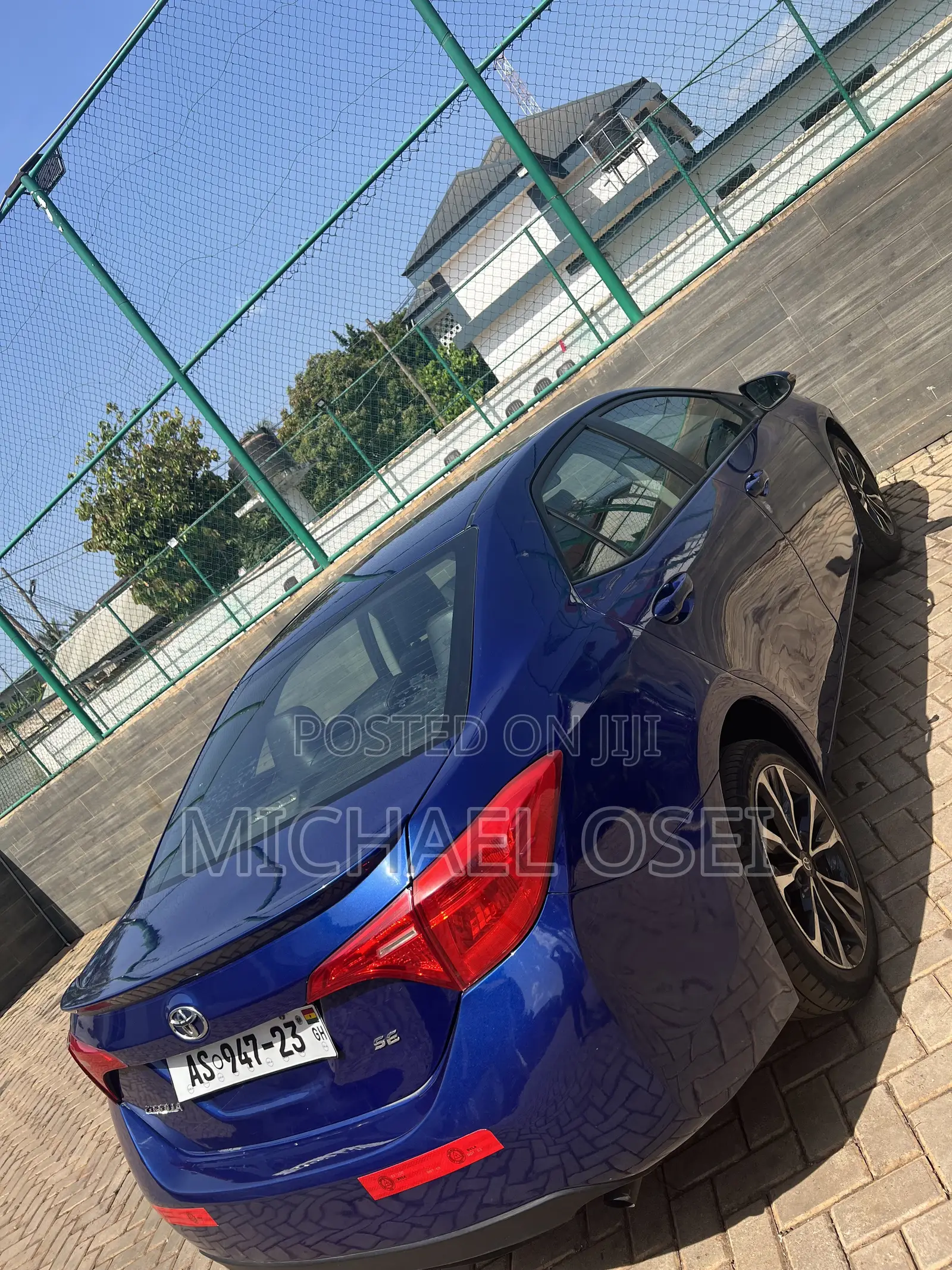 Toyota Corolla SE 4dr Sedan (1.8L 4cyl CVT) 2017 Blue