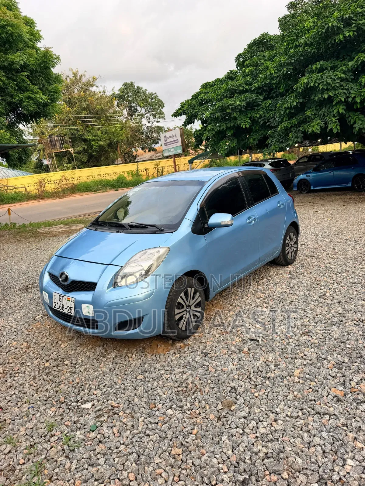 Toyota Vitz 2010 Blue