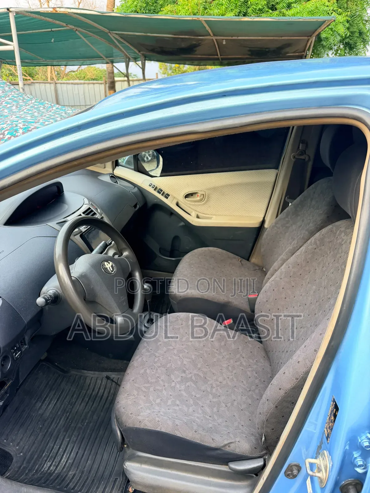 Toyota Vitz 2010 Blue