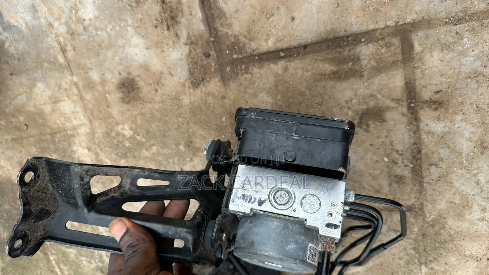 Honda Civic Hybrid 2023-2024 Abs Available