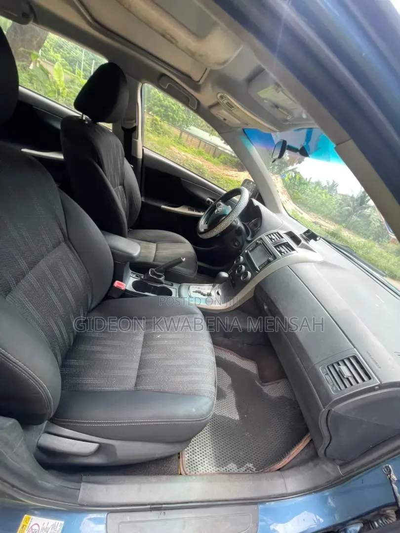 Toyota Corolla 2013 Blue