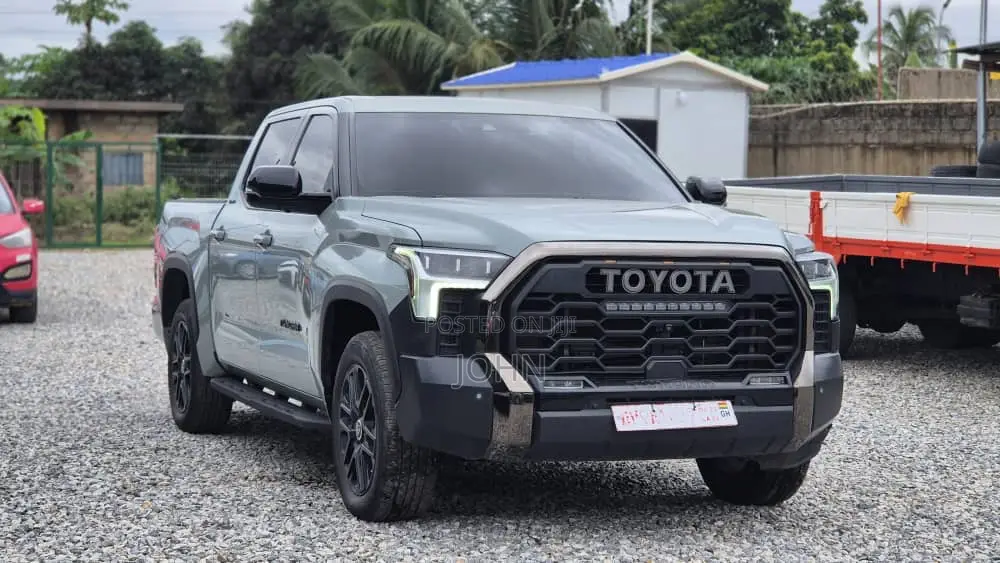 Toyota Tundra Limited Double Cab 6.5' Bed 2024 Gray
