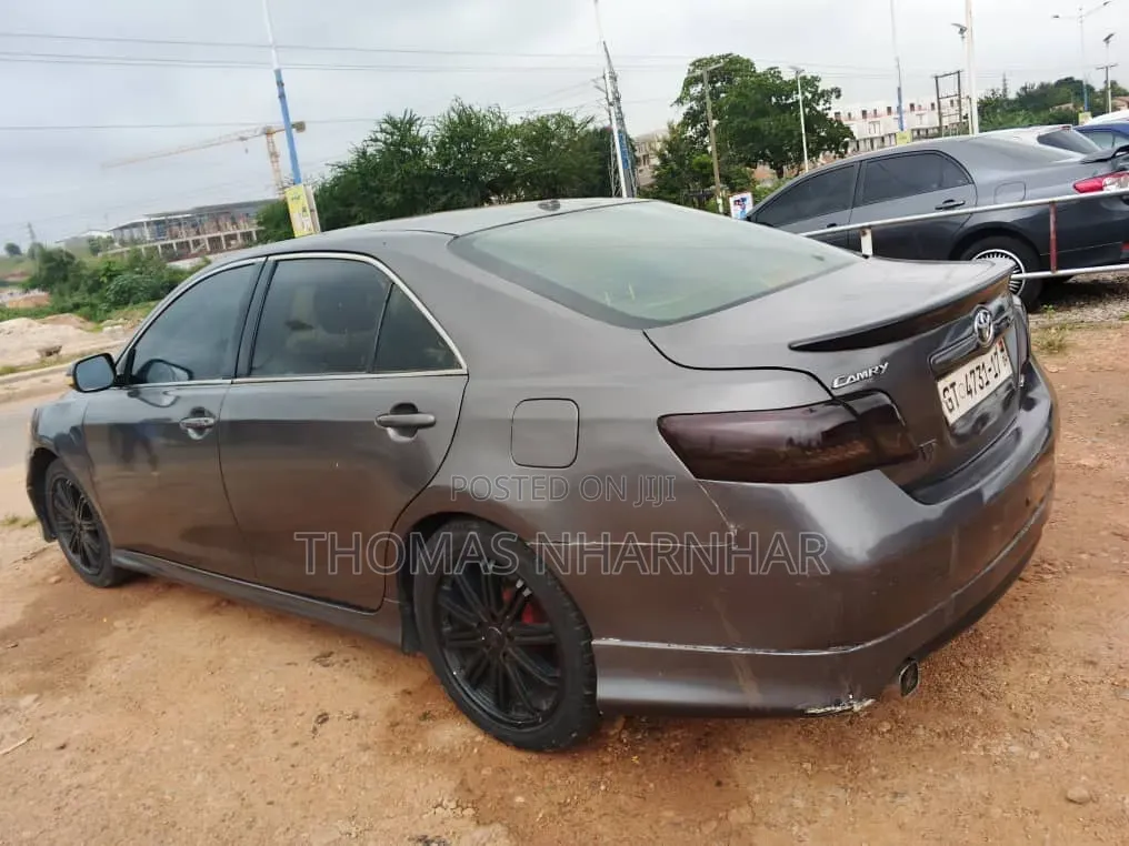 Toyota Camry 2010 Gray