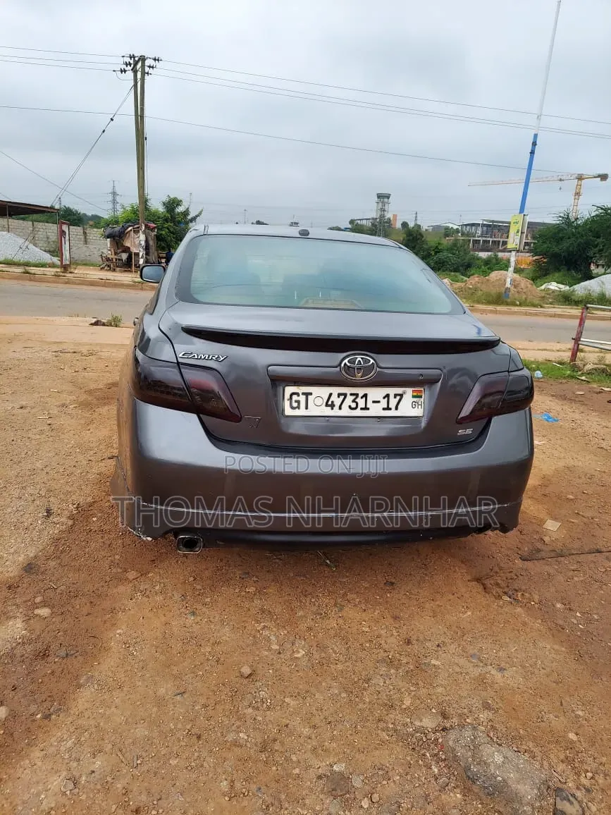 Toyota Camry 2010 Gray