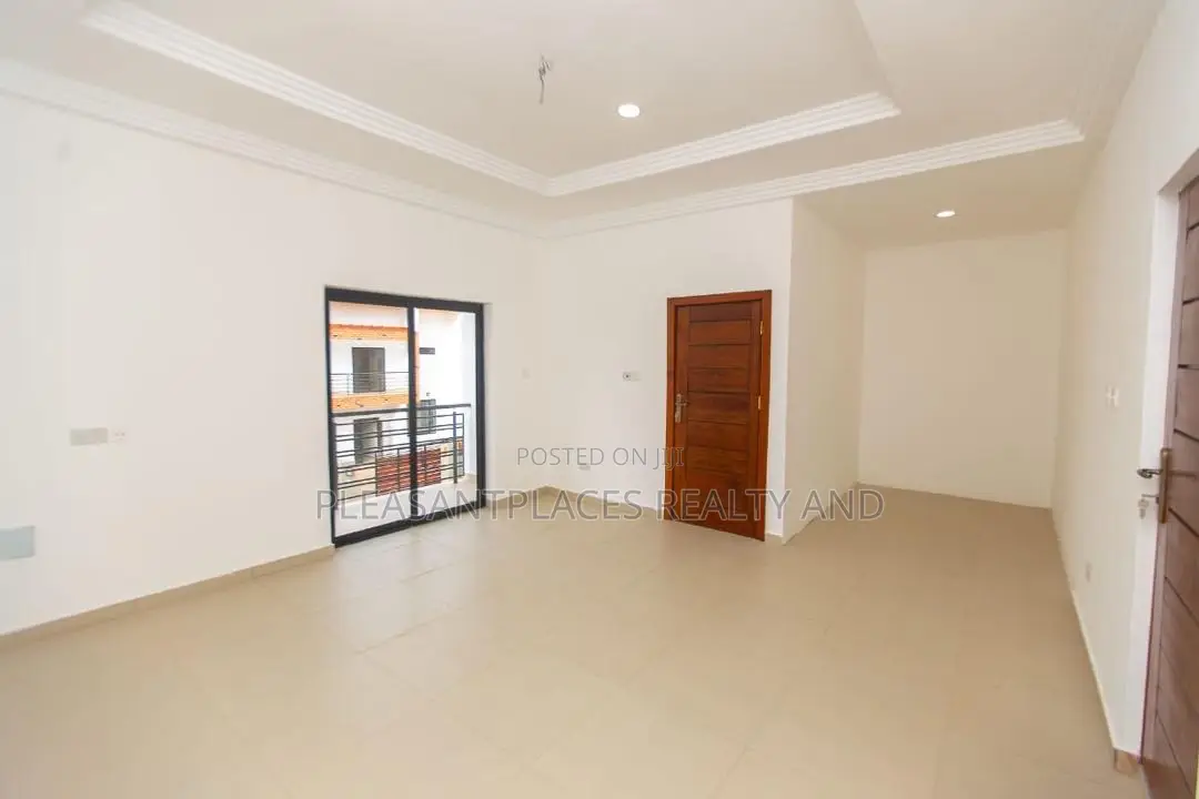 3bdrm House in Pleasantplaces And, Oyarifa Mall Area for sale
