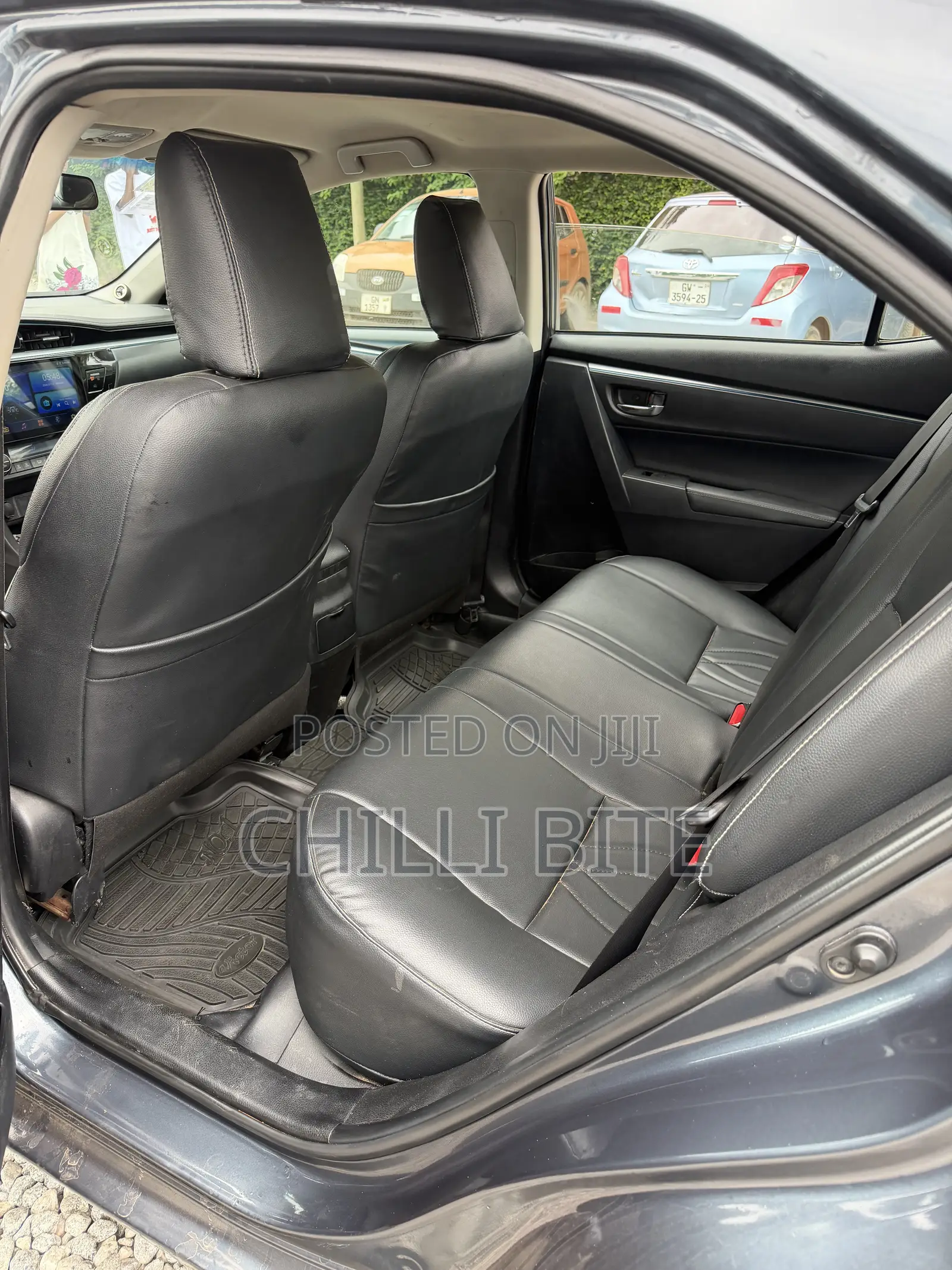 Toyota Corolla LE 4dr Sedan (1.8L 4cyl CVT) 2016 Gray